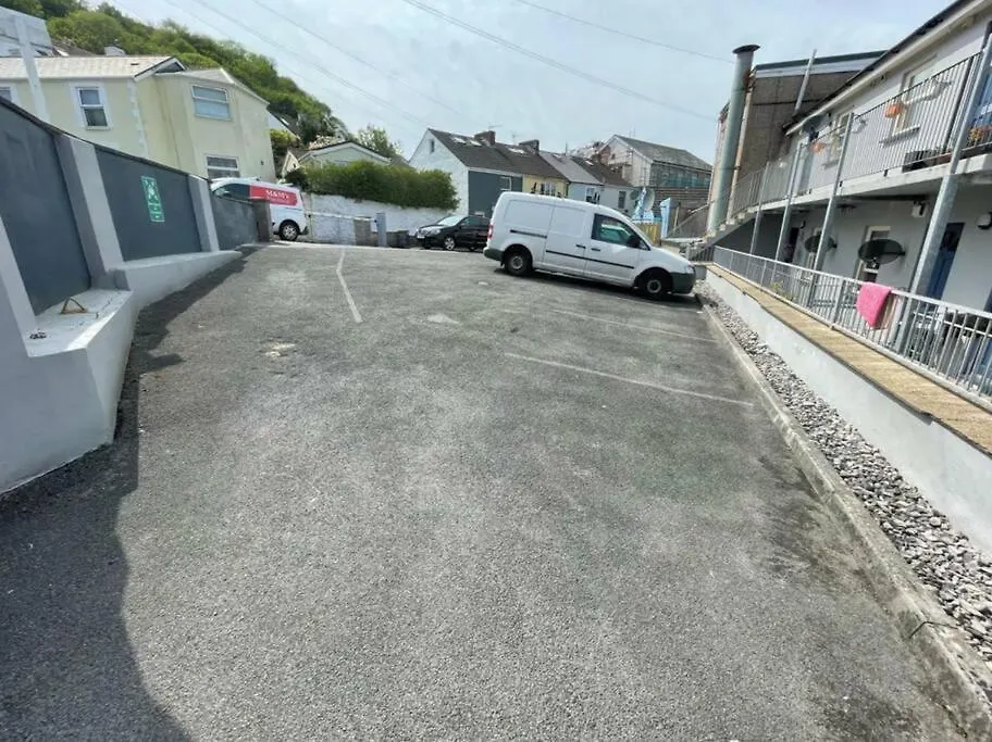 Central Mumbles Apartment, Properties By O & G, Incredible Location, Sleeps 4!