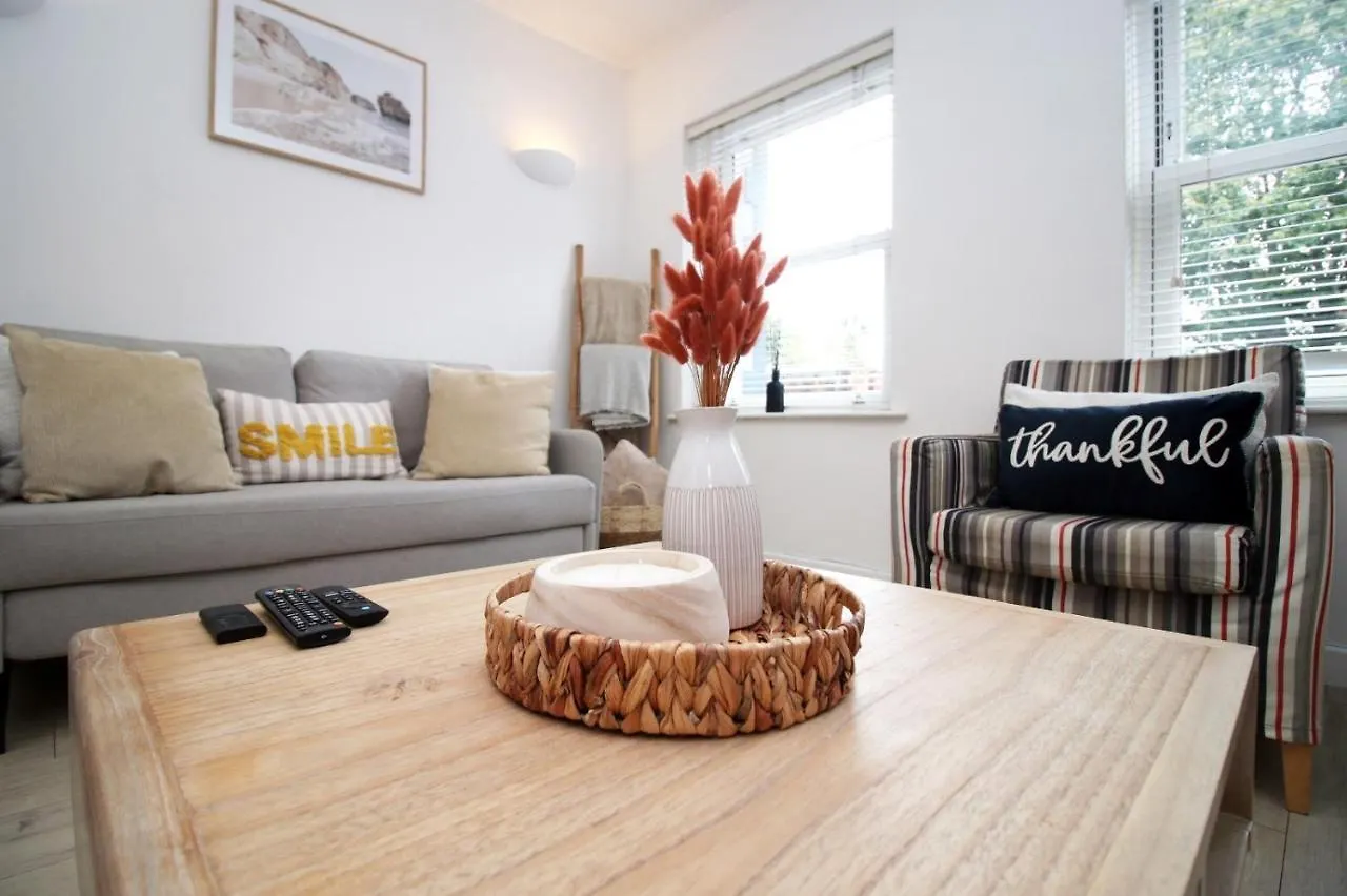 Central Mumbles Apartment, Properties By O & G, Incredible Location, Sleeps 4! 0*, The Mumbles