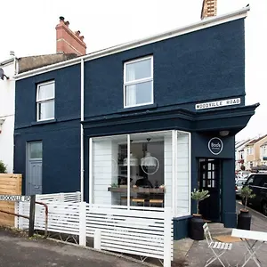 Beautiful Two Bed Flat - With Parking Space The Mumbles
